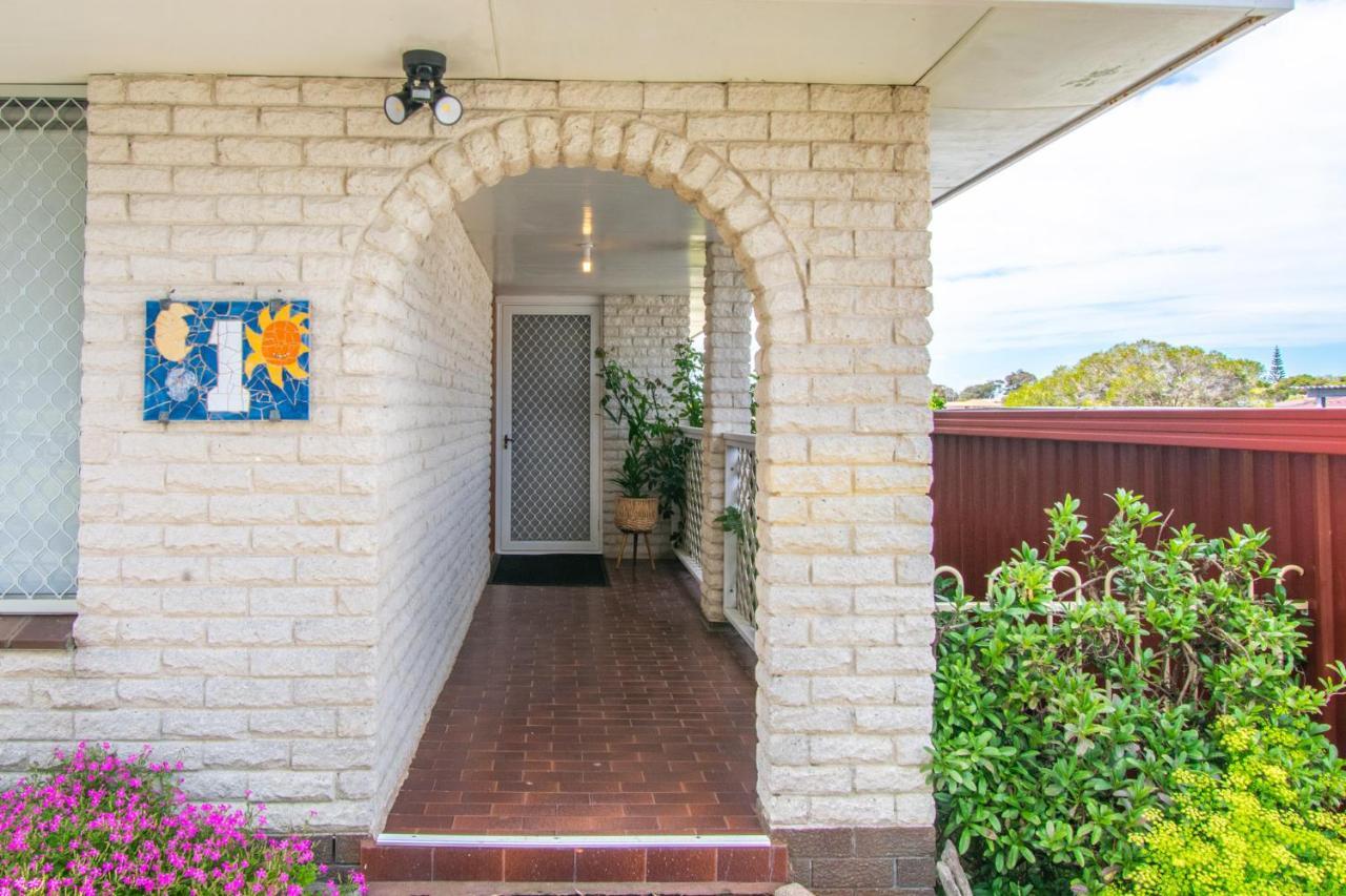 Holiday home Gairdner - Something A Bit Different! *